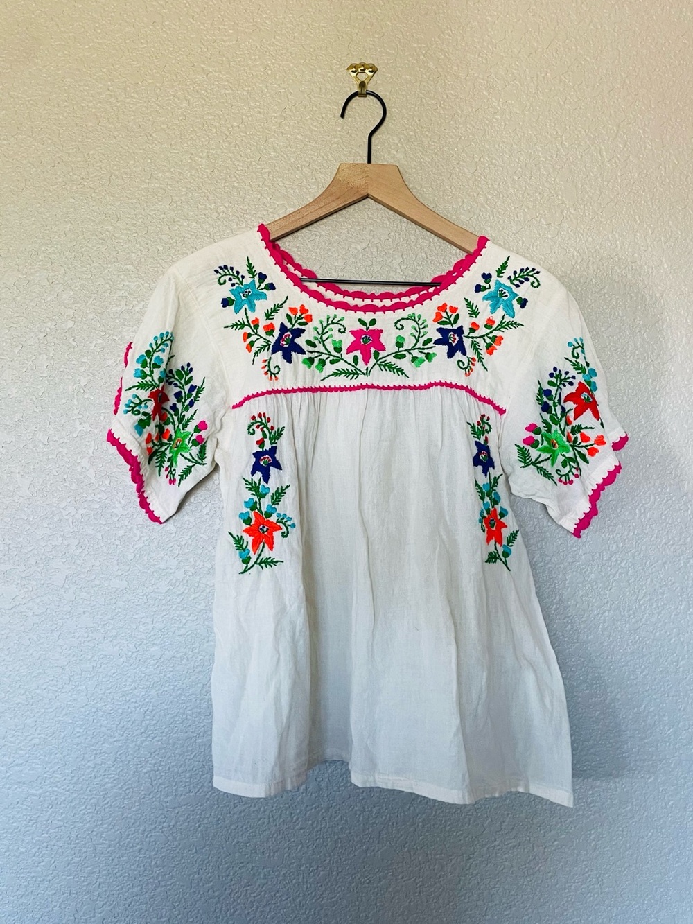 Vintage Embroidered Cotton MexiCali Blouse